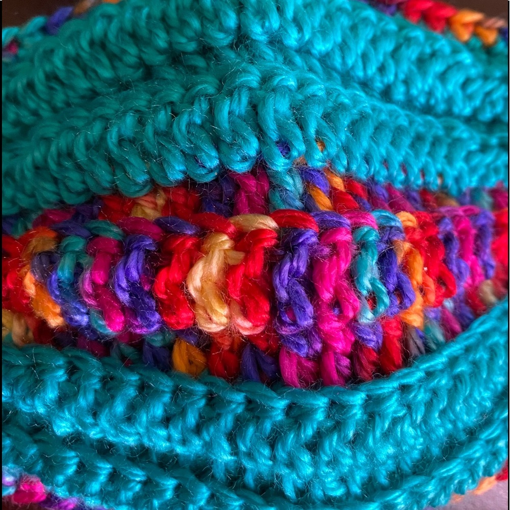 Hand-knitted Face Mask - Picture 8 of 12